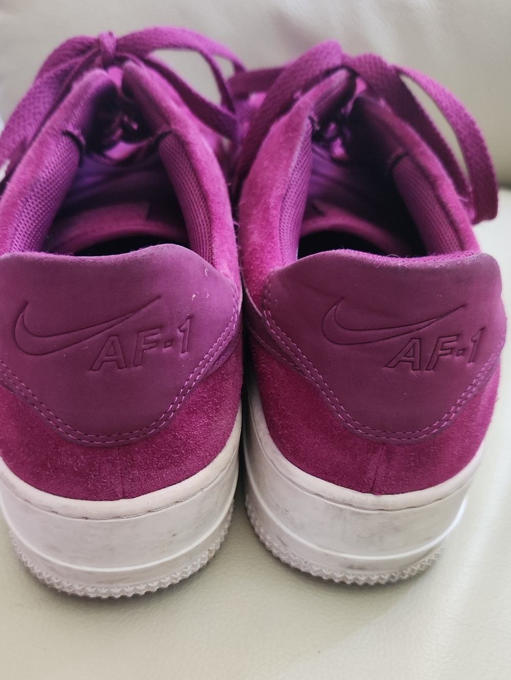 Nike Women’s Air Force 1's Low-Top Platform Suede Sneakers — Magenta 11.5 - Picture 6 of 8